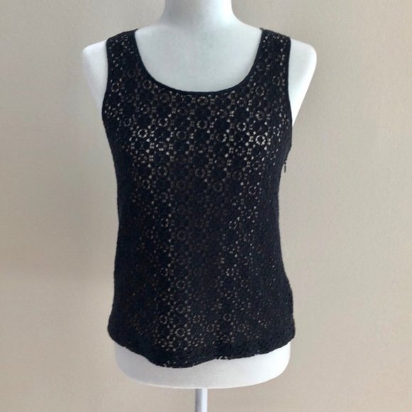 J.CREW eyelet lace with cream silk underlay top - Picture 2 of 6